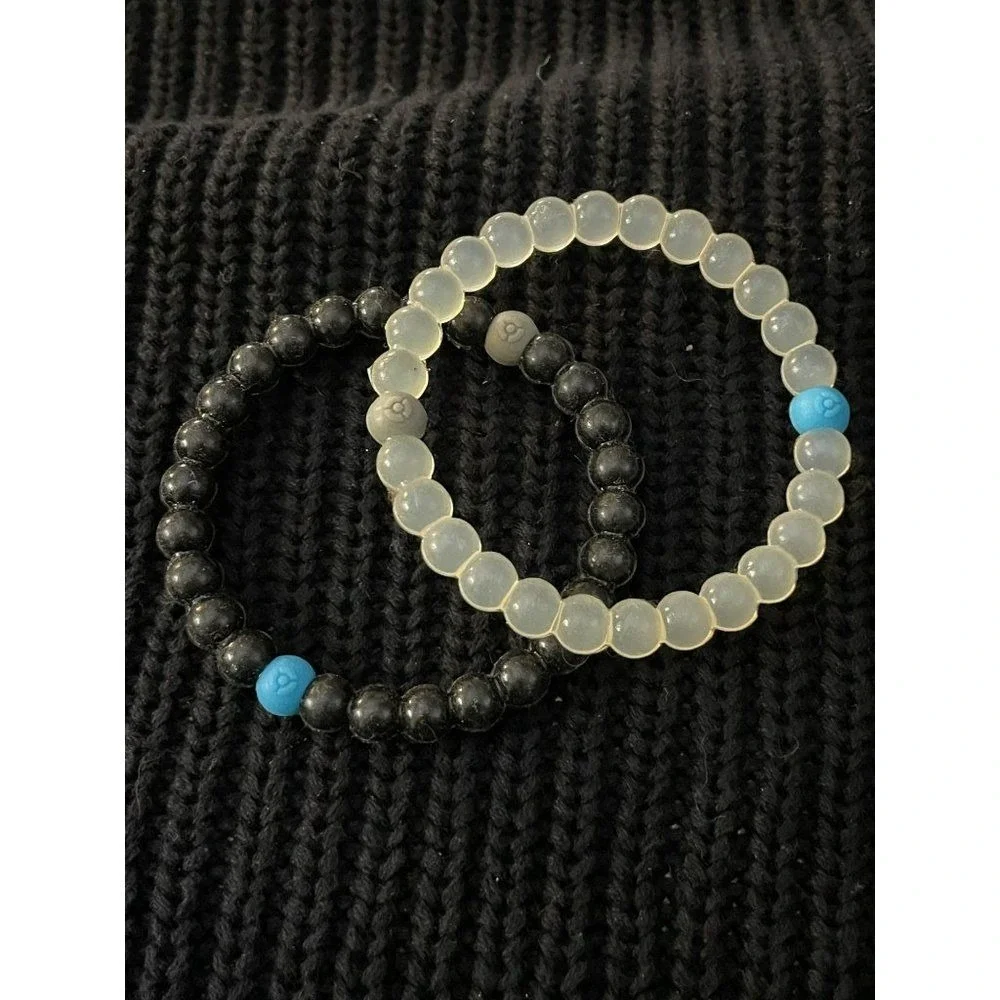Set Of‎ 2 Black and White Beaded Fashion Style Child's Bracelets